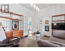 623 DUFFERIN AVENUE - 10
