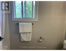 44 - 355 SANDRINGHAM CRESCENT - 12