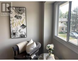 44 - 355 SANDRINGHAM CRESCENT - 17