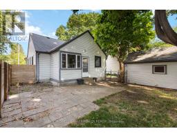 9 WOLSELEY AVENUE - 34