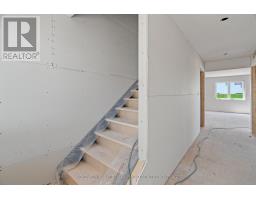 127 VICTORIA AVENUE E - 17