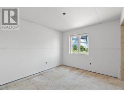 127 VICTORIA AVENUE E - 29