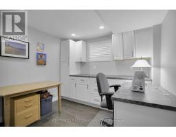 138 CHAMBERS AVENUE - 32