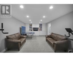 138 CHAMBERS AVENUE - 33