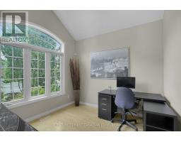 138 CHAMBERS AVENUE - 7