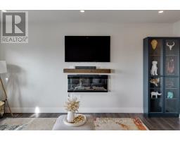 100 GILMOUR DRIVE - 13