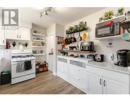 124 SUSAN AVENUE - 11