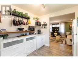 124 SUSAN AVENUE - 13