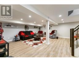 124 SUSAN AVENUE - 21