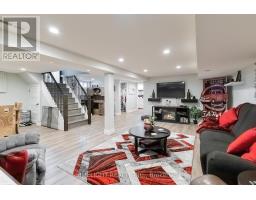 124 SUSAN AVENUE - 23