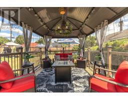 124 SUSAN AVENUE - 32