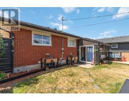 124 SUSAN AVENUE - 45