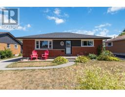 124 SUSAN AVENUE - 46