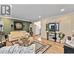 124 SUSAN AVENUE - 6