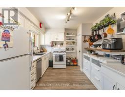 124 SUSAN AVENUE - 9