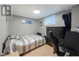 17 WINDING WAY CRESCENT - 33