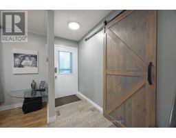 17 WINDING WAY CRESCENT - 4