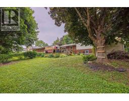 17 WINDING WAY CRESCENT - 43