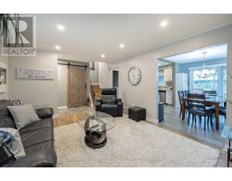 17 WINDING WAY CRESCENT - 8