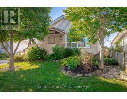 23 SNOWDON CRESCENT - 1