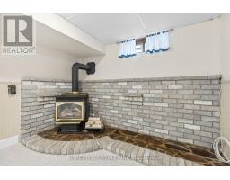 23 SNOWDON CRESCENT - 13