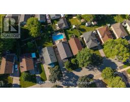 23 SNOWDON CRESCENT - 21