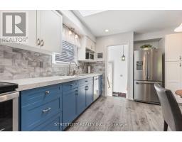 23 SNOWDON CRESCENT - 4