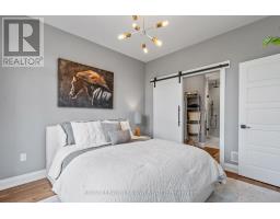 54 - 159 COLLINS WAY - 18