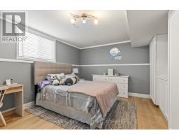 35 BOWCOTT CRESCENT - 31
