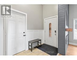 35 BOWCOTT CRESCENT - 6