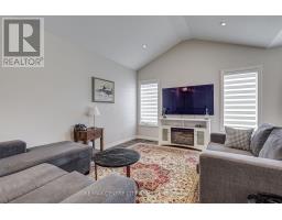 24 ACORN TRAIL - 16