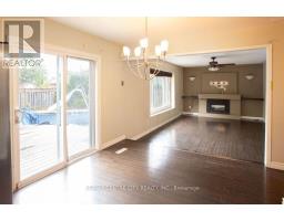 31 COLONIAL CRESCENT - 13