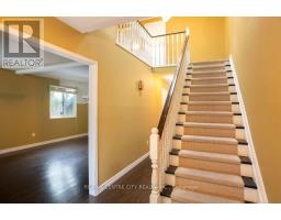31 COLONIAL CRESCENT - 16