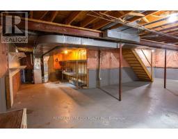 31 COLONIAL CRESCENT - 31
