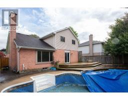 31 COLONIAL CRESCENT - 35