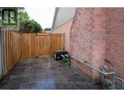 31 COLONIAL CRESCENT - 41