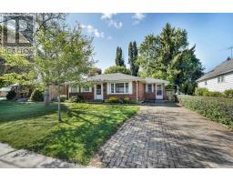 61 CHURCHILL CRESCENT - 1