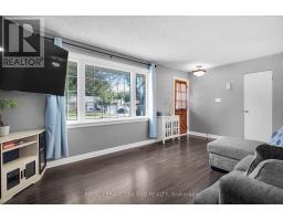61 CHURCHILL CRESCENT - 11