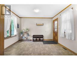 61 CHURCHILL CRESCENT - 18
