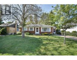 61 CHURCHILL CRESCENT - 2