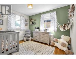 61 CHURCHILL CRESCENT - 20