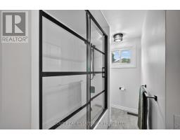 2 ASPEN AVENUE - 19