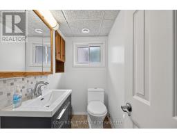 2 ASPEN AVENUE - 25