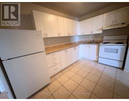 702 - 563 MORNINGTON AVENUE - 3