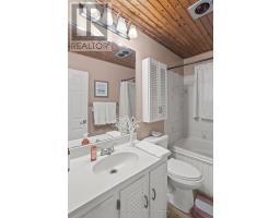 384 BRIARHILL AVENUE - 28