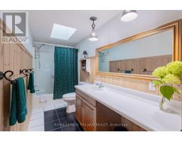 14 DOMINICAN LANE - 32
