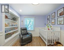 747 WESTBURY CRESCENT - 17