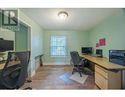 747 WESTBURY CRESCENT - 23