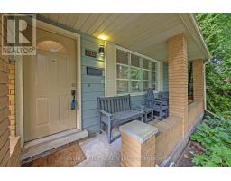 747 WESTBURY CRESCENT - 3