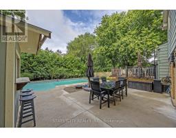 747 WESTBURY CRESCENT - 34